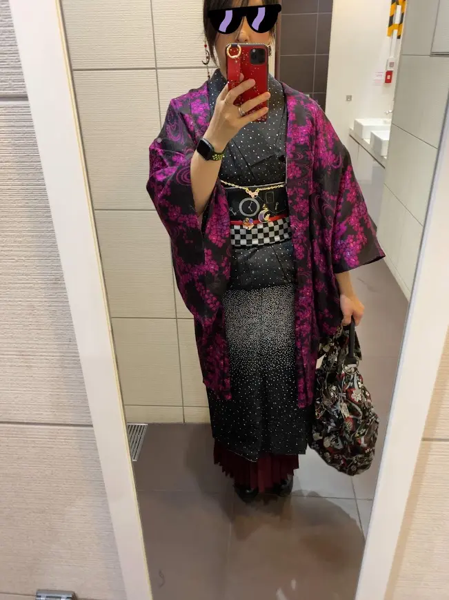 魅力的なアンティーク着物の世界